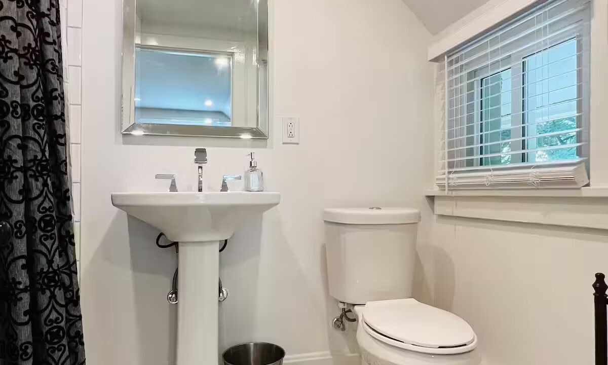 Photo of Bathroom in East Aurora