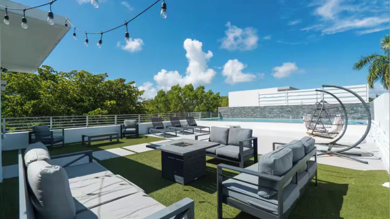 Photo of Patio Balcony in The Roads