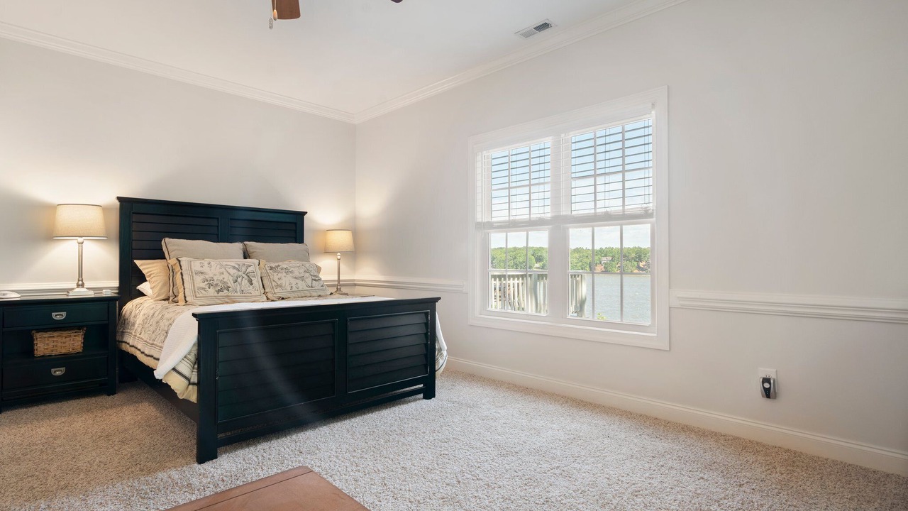 Photo of Bedroom in Wise