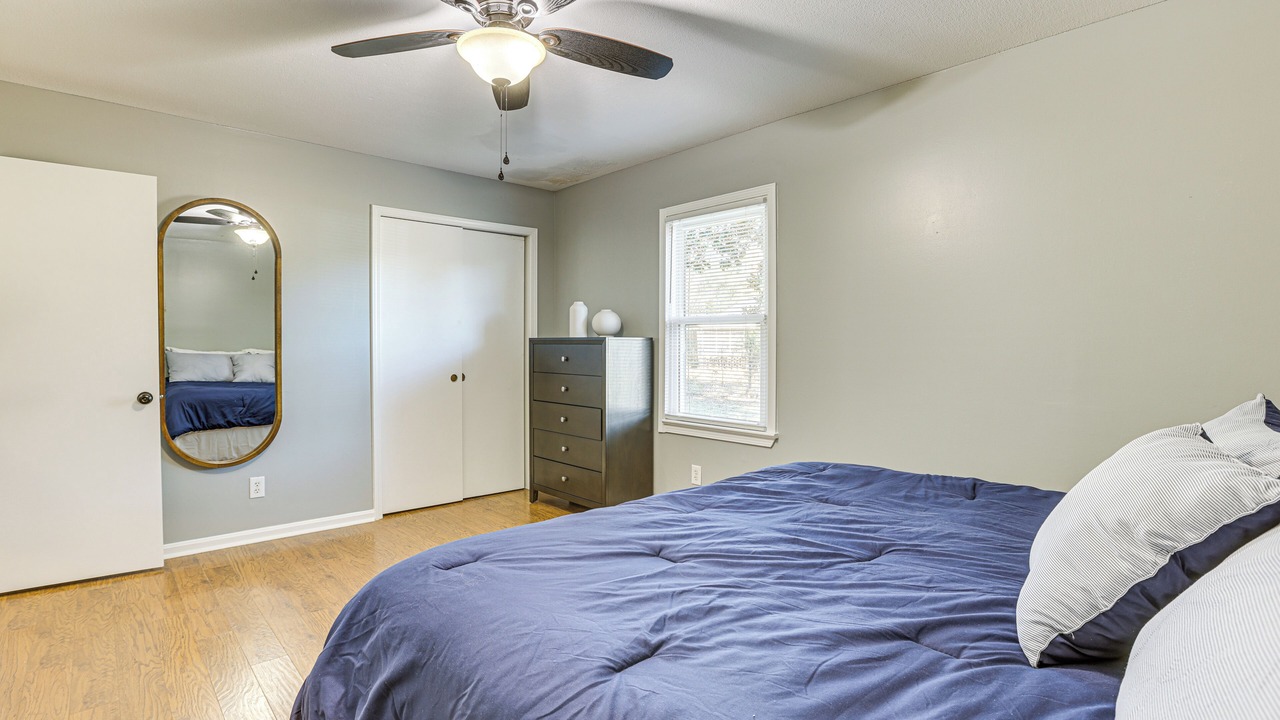 Photo of Bedroom in Tuscaloosa