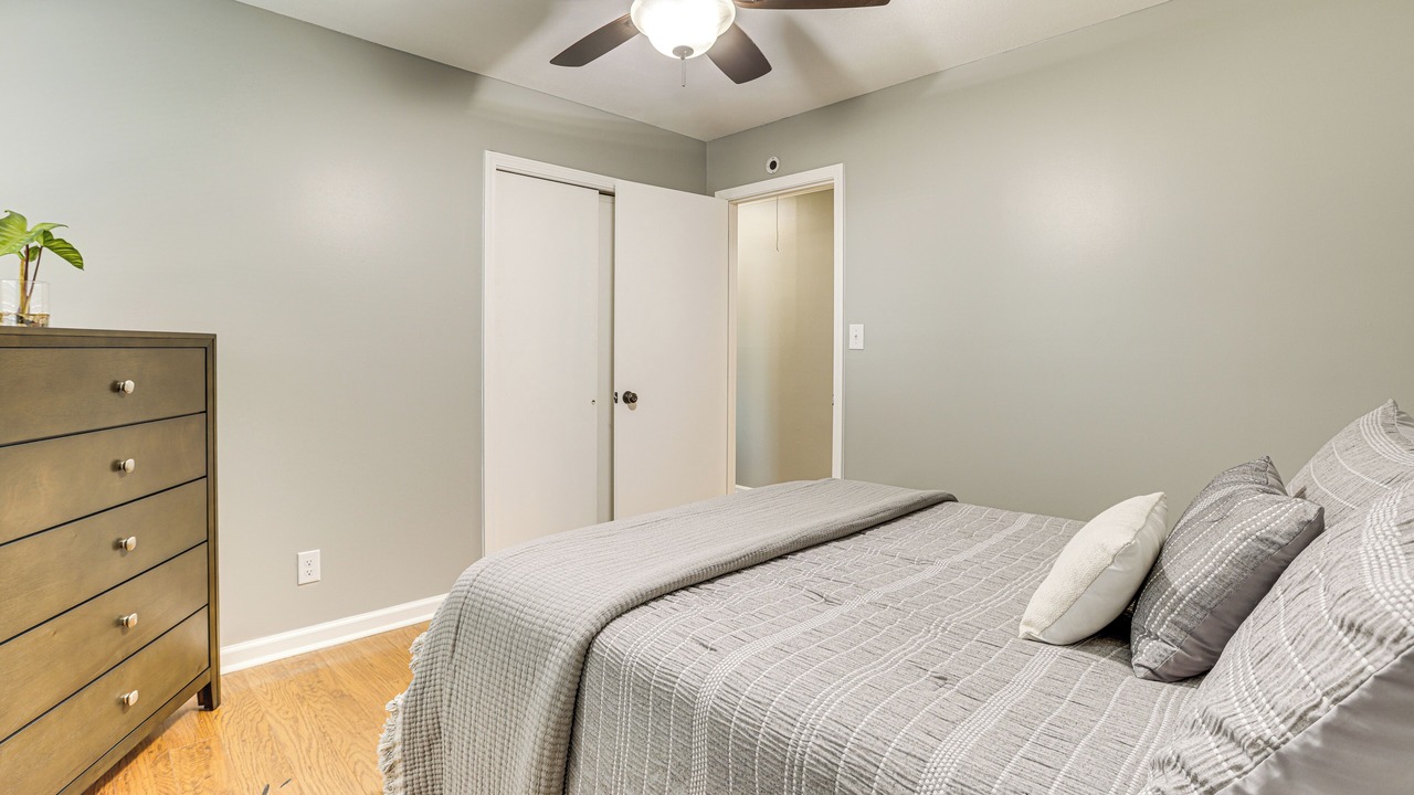 Photo of Bedroom in Tuscaloosa
