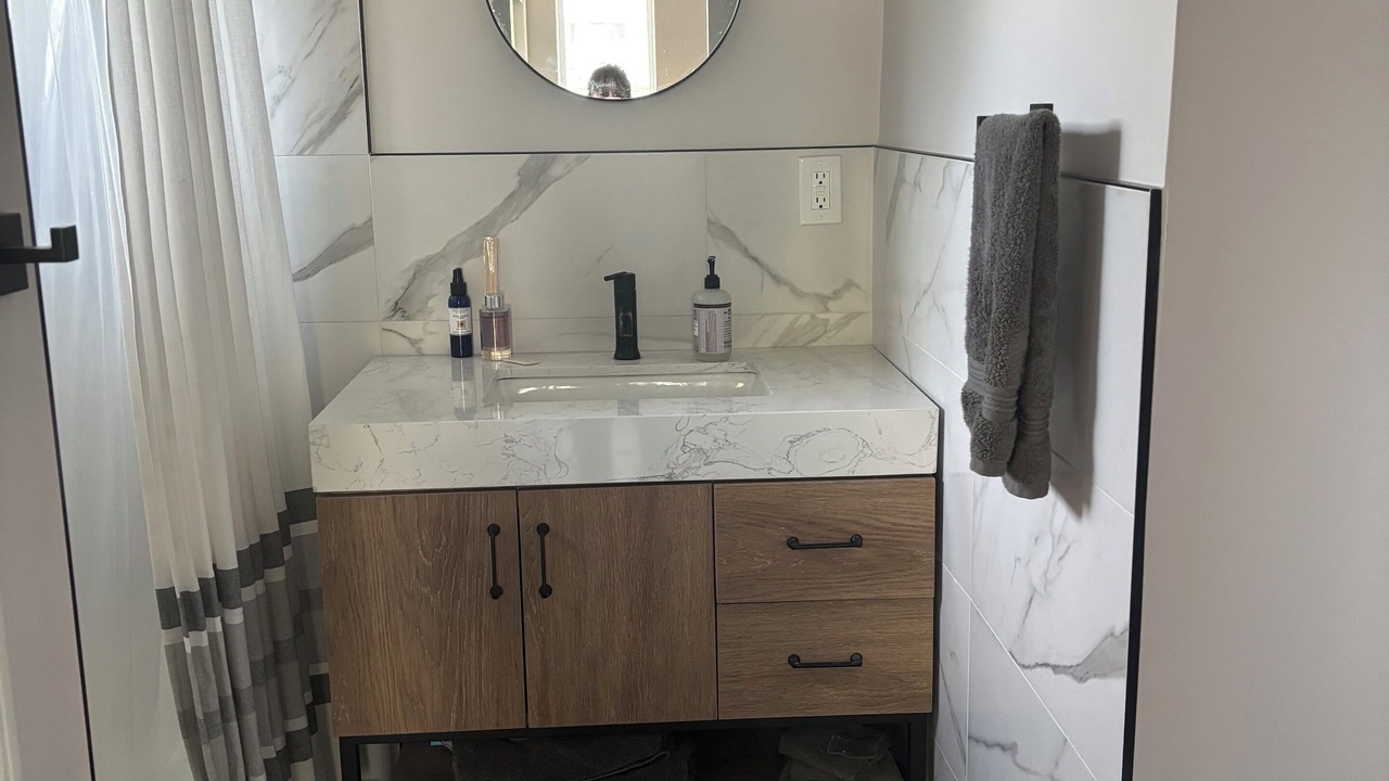 Photo of Bathroom in Woodland Hills