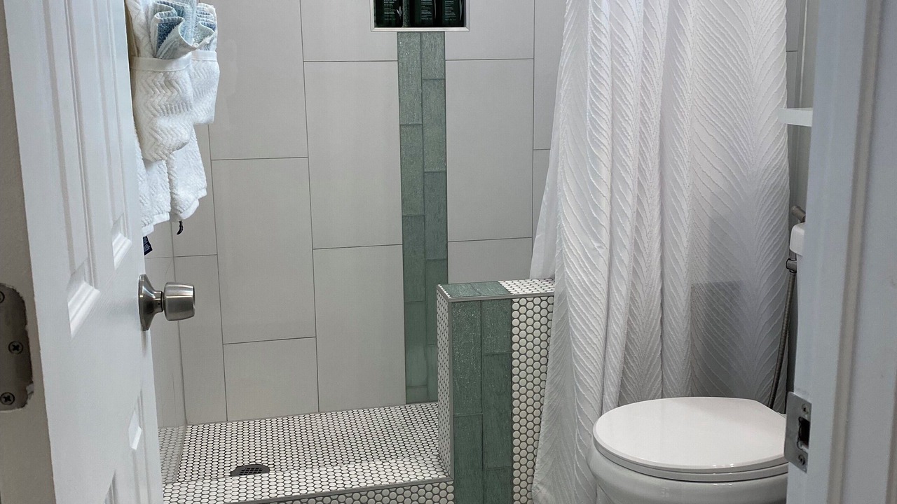 Photo of Bathroom in Los Angeles