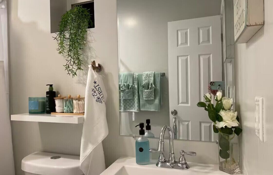 Photo of Bathroom in Los Angeles