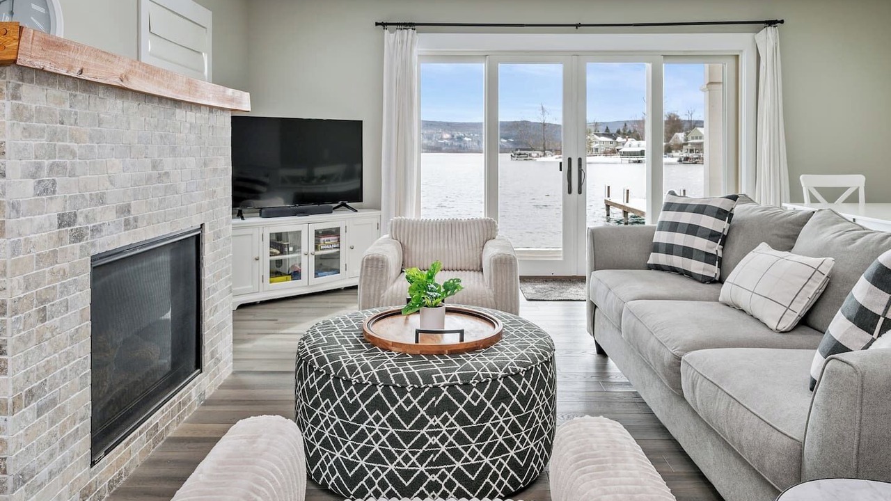 Photo of Livingroom in Holcomb