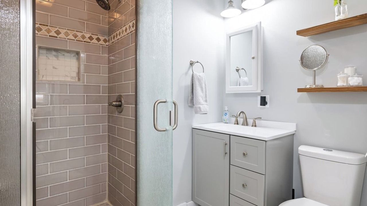 Photo of Bathroom in Holcomb