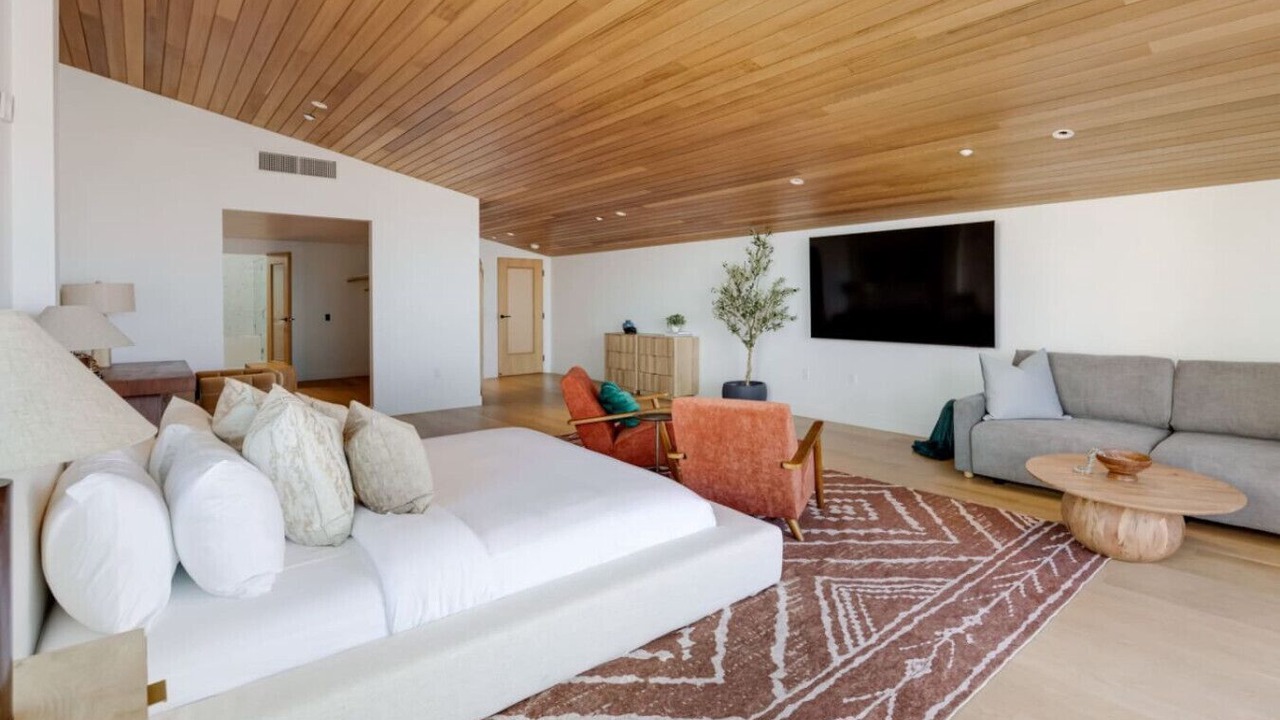 Photo of Bedroom in Los Angeles County