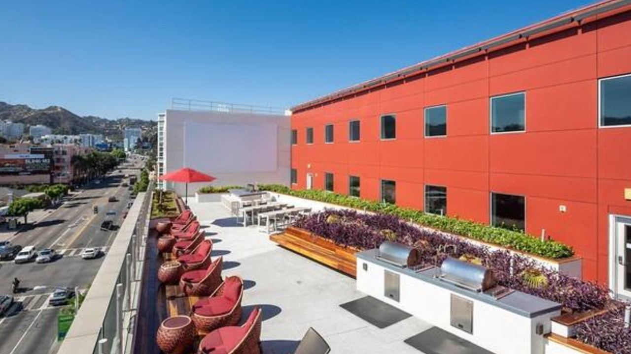 Photo of Outdoor in Hollywood