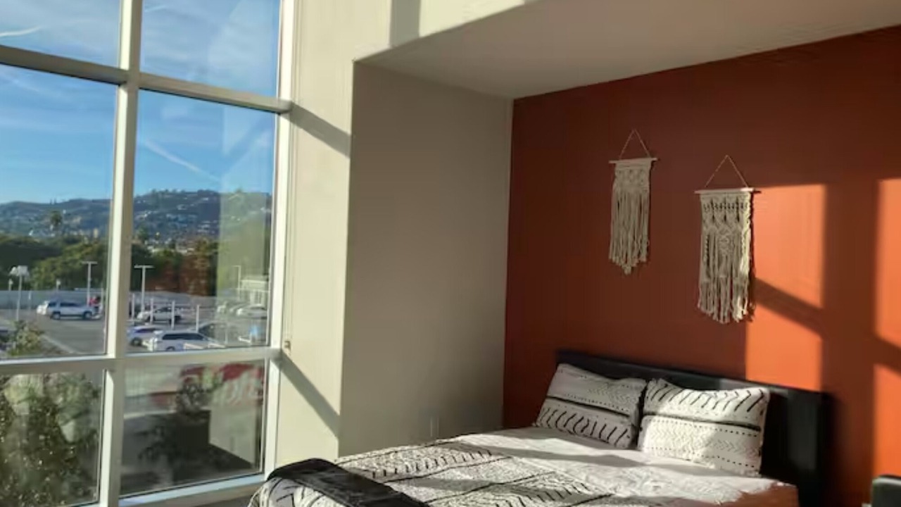 Photo of Bedroom in Hollywood
