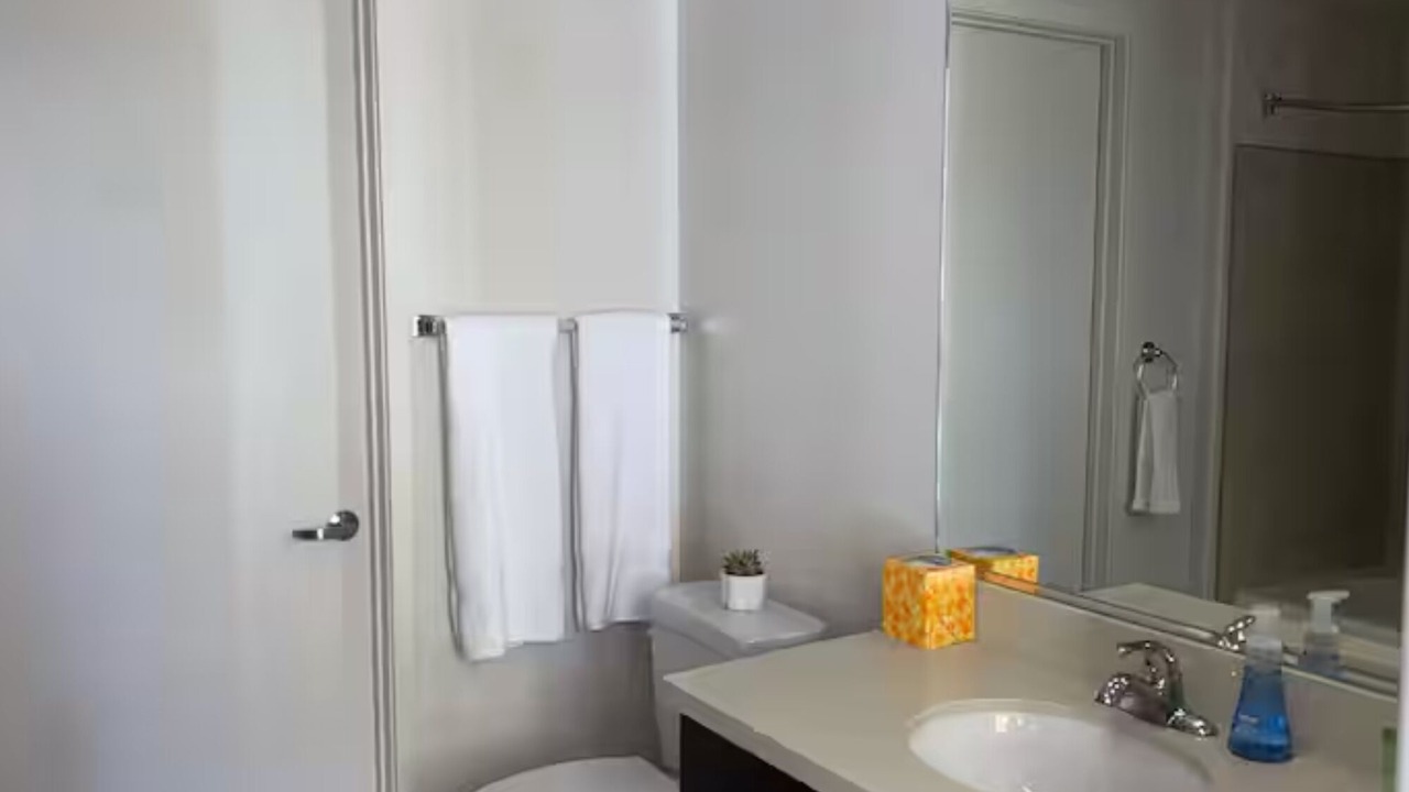Photo of Bathroom in Hollywood