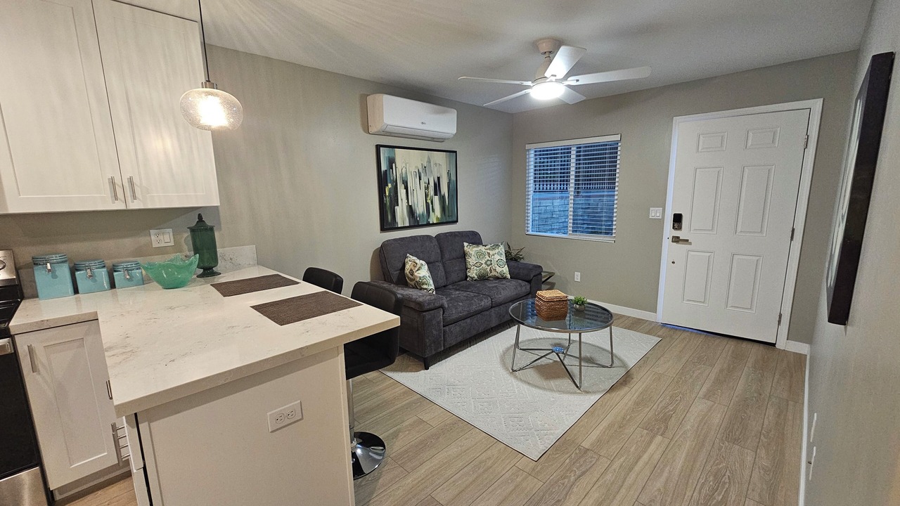 Photo of Livingroom in Lincoln Acres