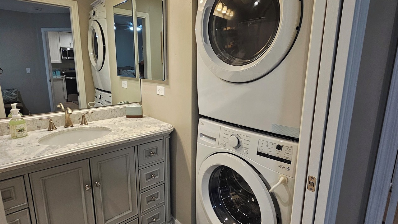 Photo of Bathroom in Lincoln Acres