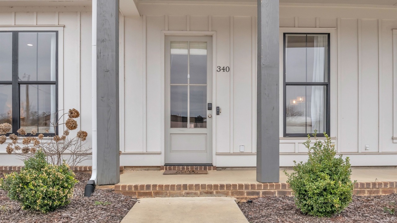 Photo of Outdoor in Starkville