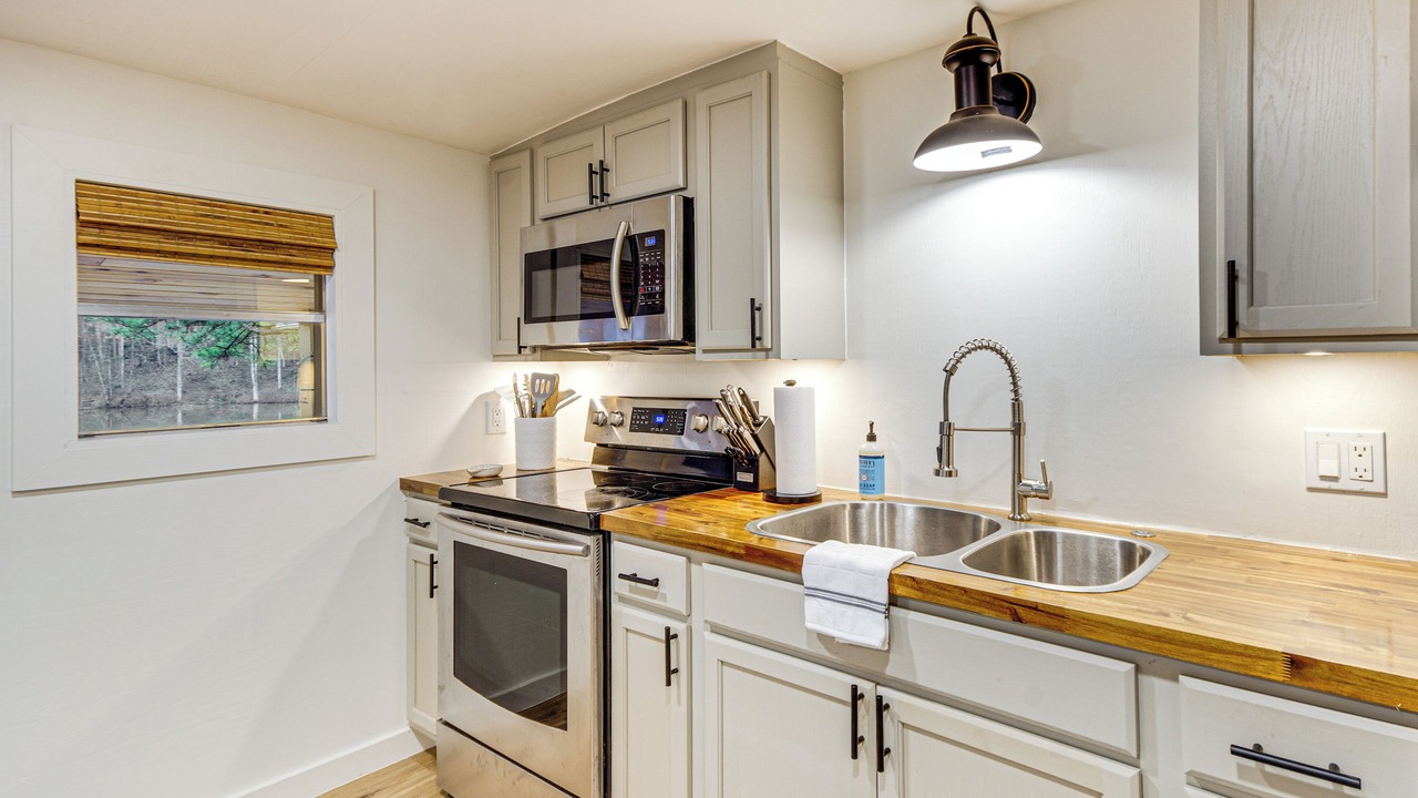 Photo of Kitchen in Tougaloo