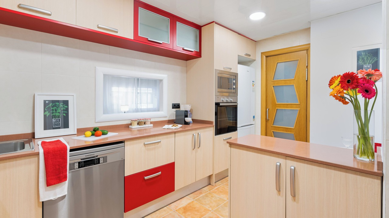 Photo of Kitchen in el Camp d'en Grassot i Gracia Nova