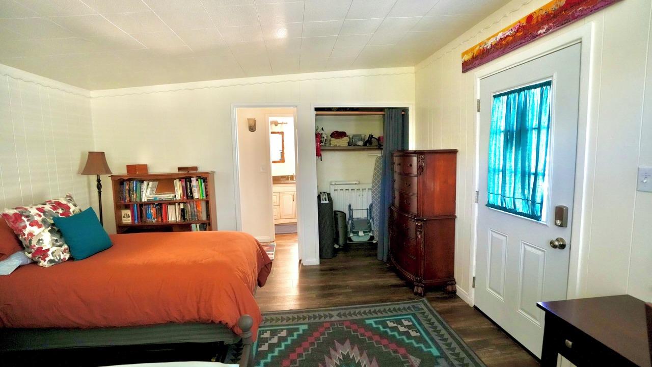 Photo of Bedroom in Lake Elsinore