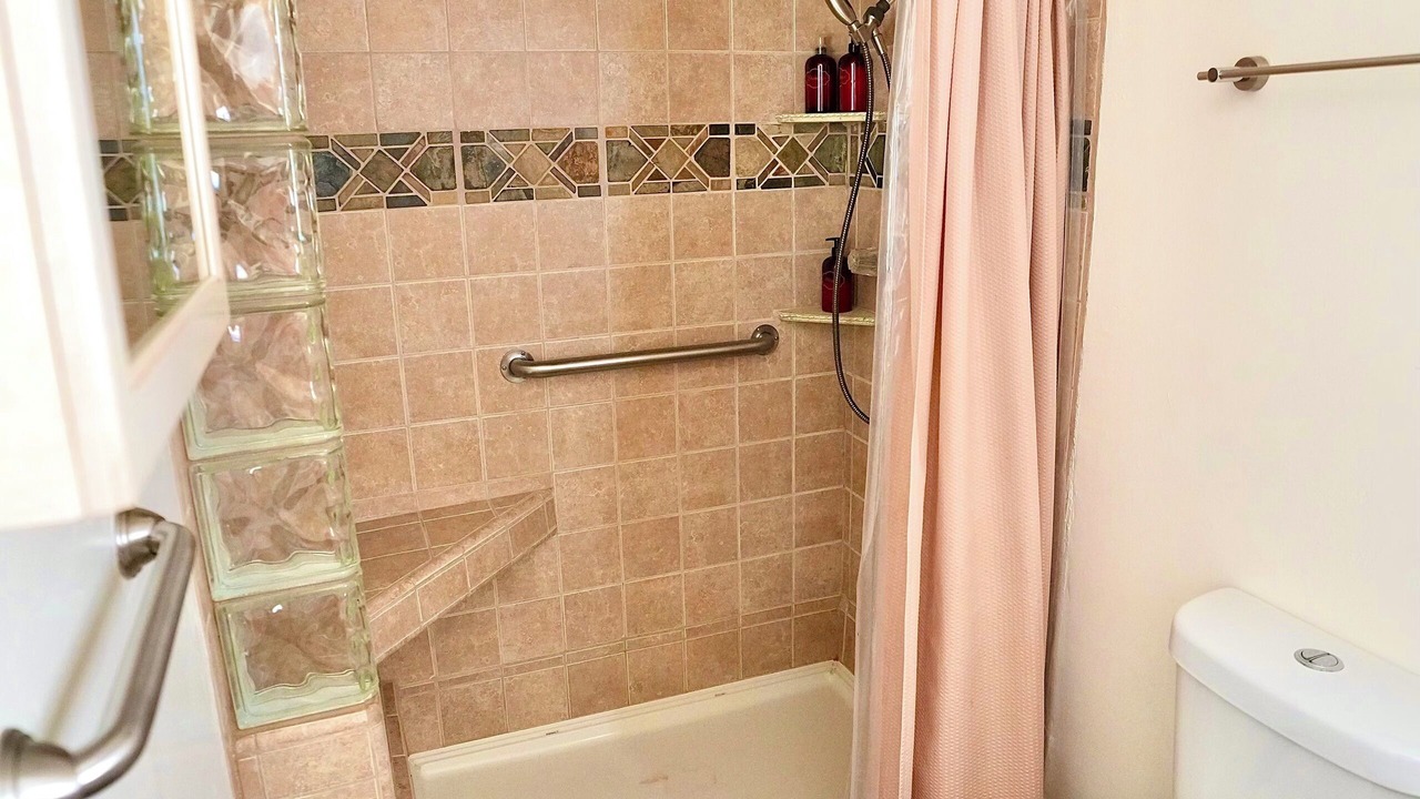 Photo of Bathroom in Lake Elsinore