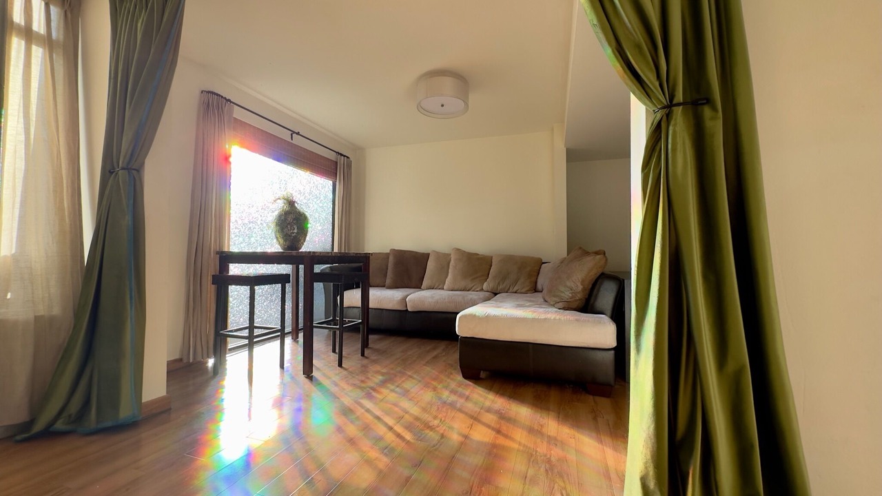 Photo of Livingroom in West Los Angeles