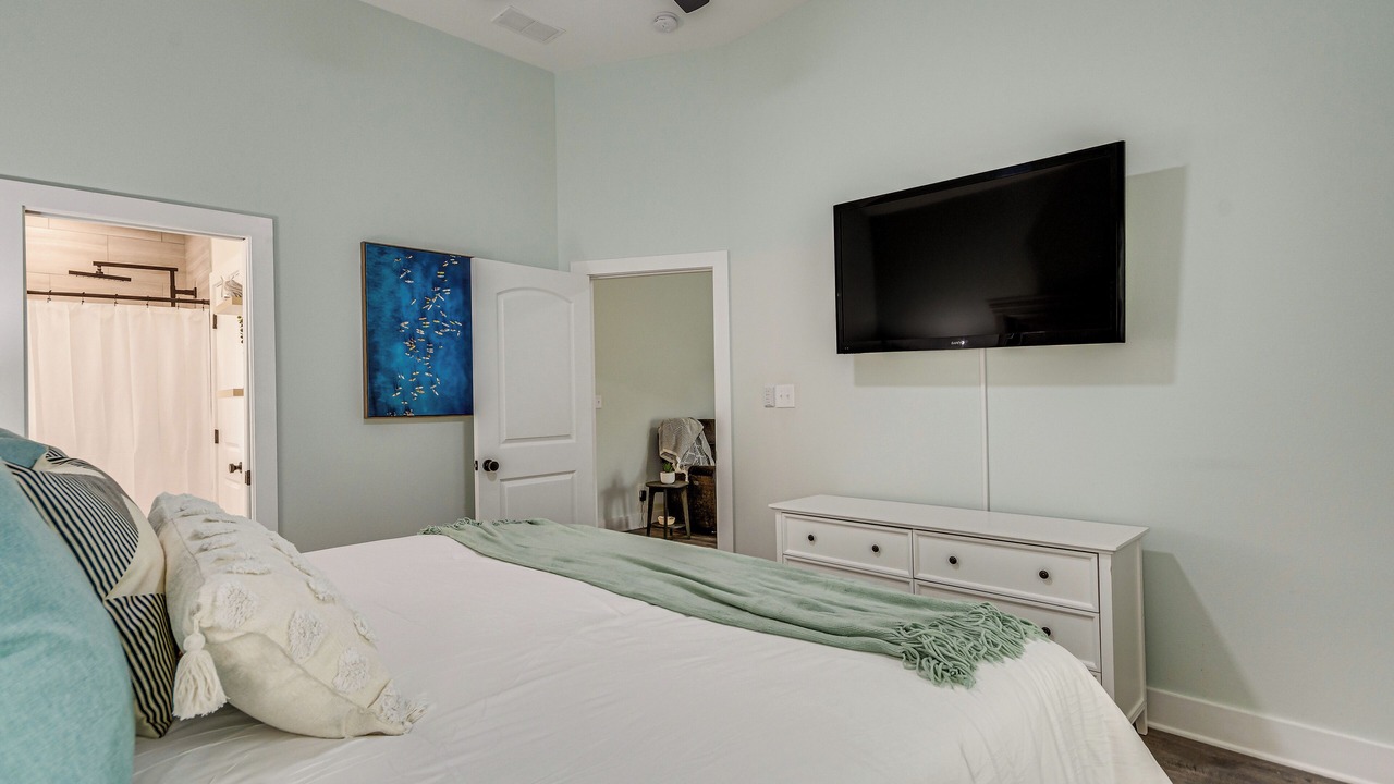 Photo of Bedroom in Sanders Beach