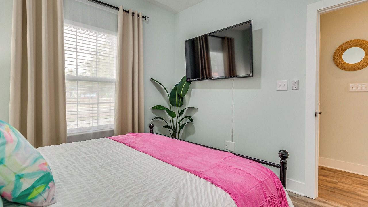 Photo of Bedroom in Sanders Beach