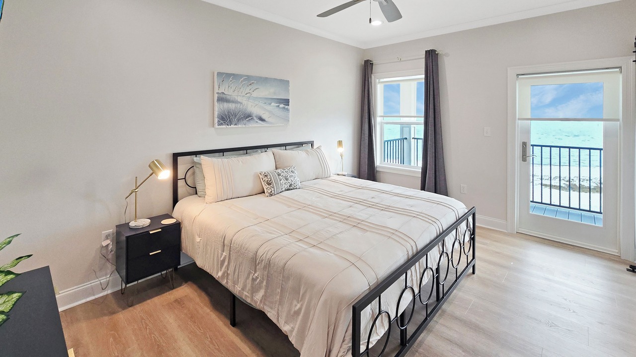 Photo of Bedroom in Long Beach