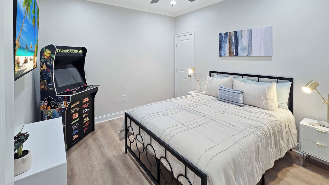 Photo of Bedroom in Long Beach