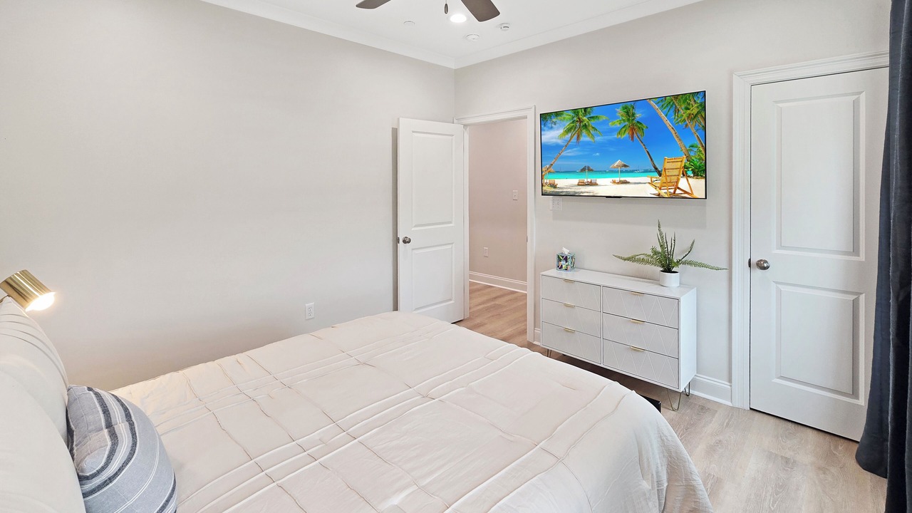 Photo of Bedroom in Long Beach