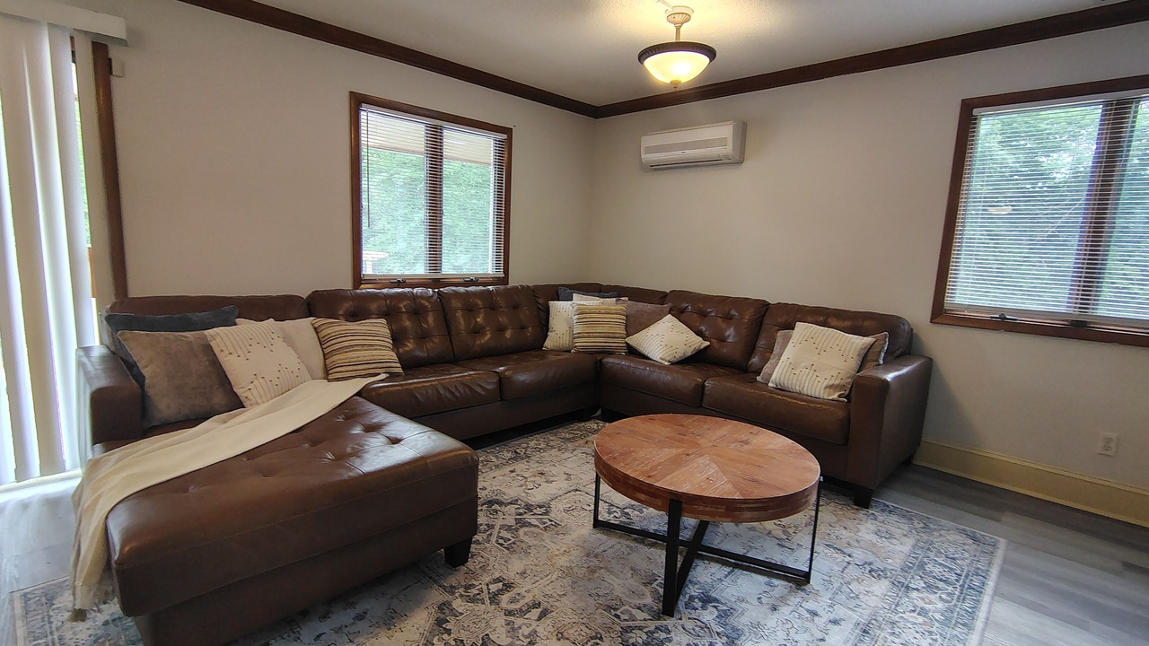 Photo of Livingroom in Paw Creek