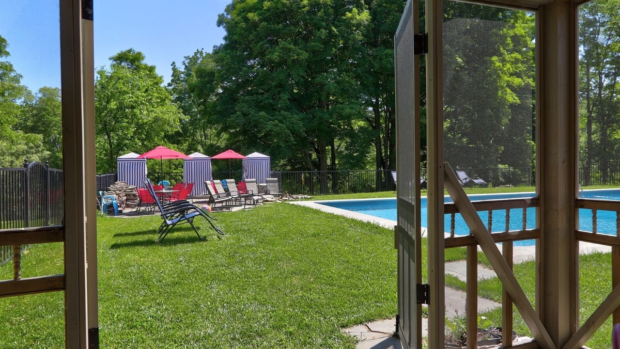 Photo of Outdoor in Amenia