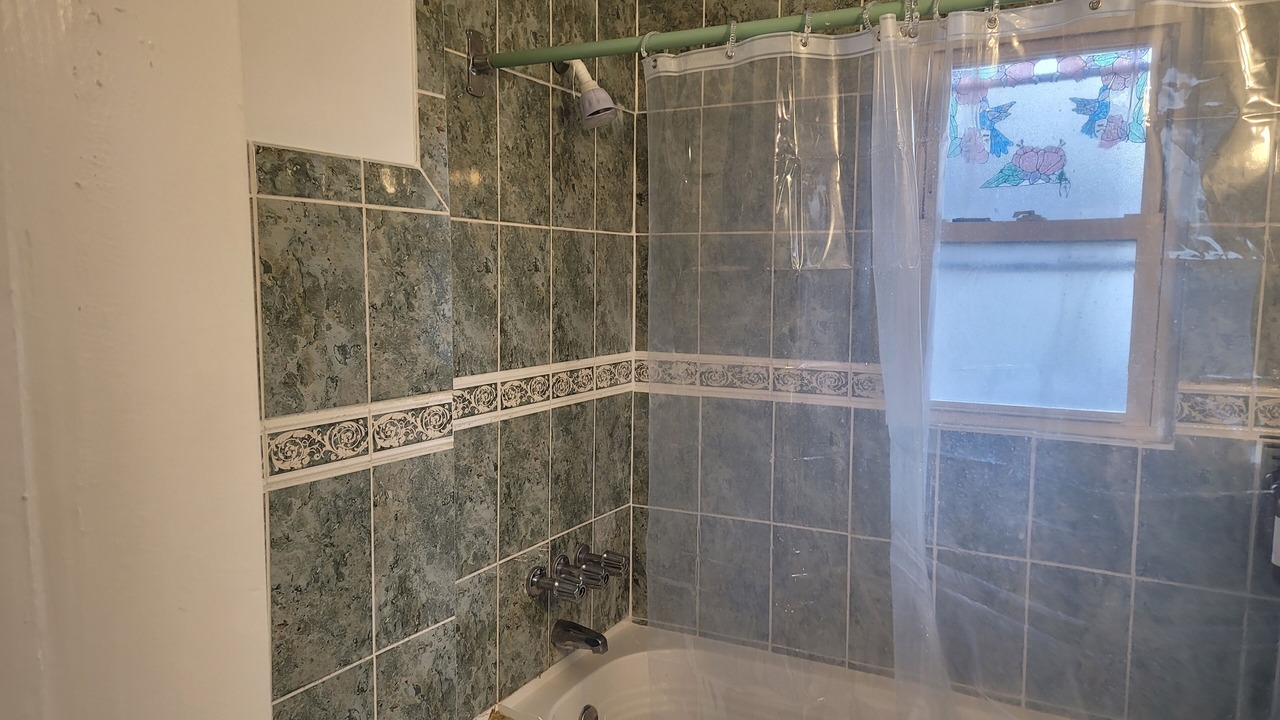 Photo of Bathroom in Teaneck