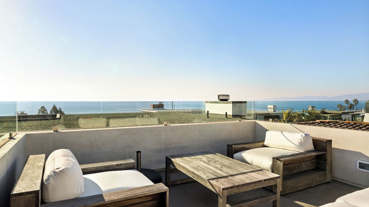 Photo of Patio Balcony in Sand Section