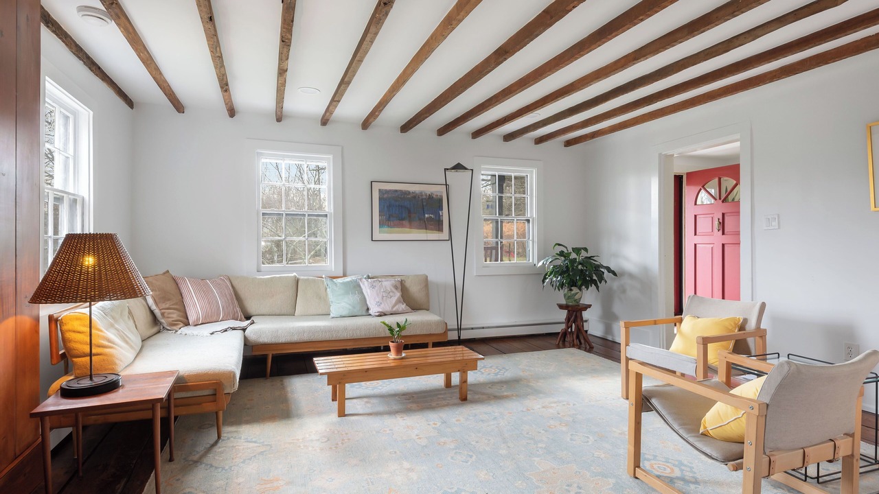 Photo of Livingroom in Putnam Valley