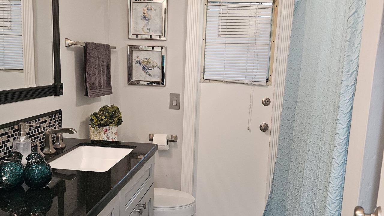 Photo of Bathroom in Sunrise