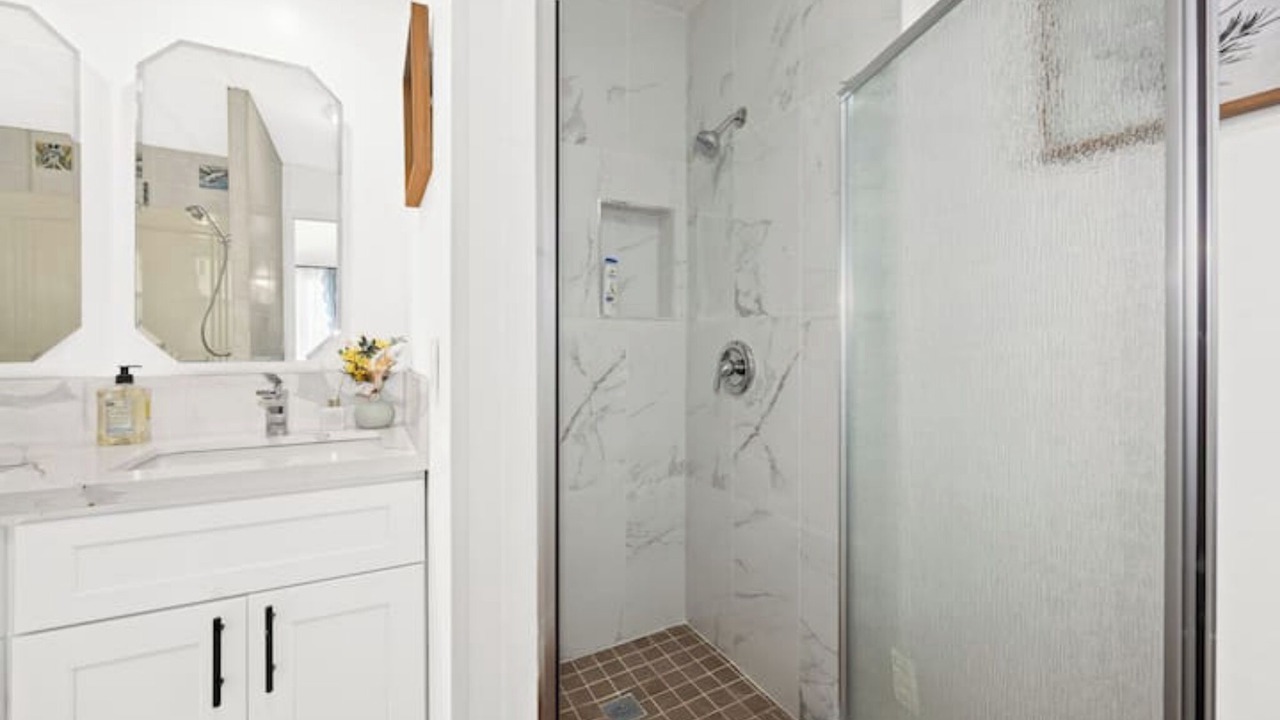 Photo of Bathroom in Lake Elsinore