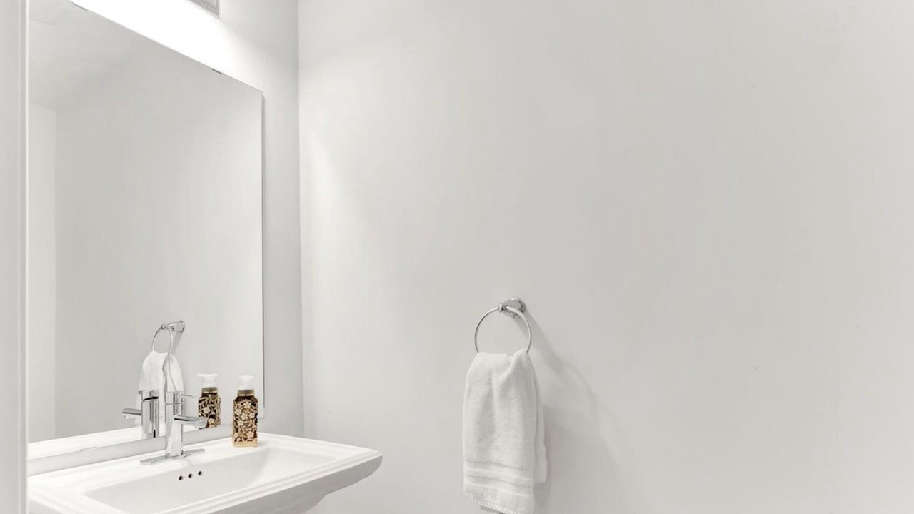 Photo of Bathroom in Stoney Creek