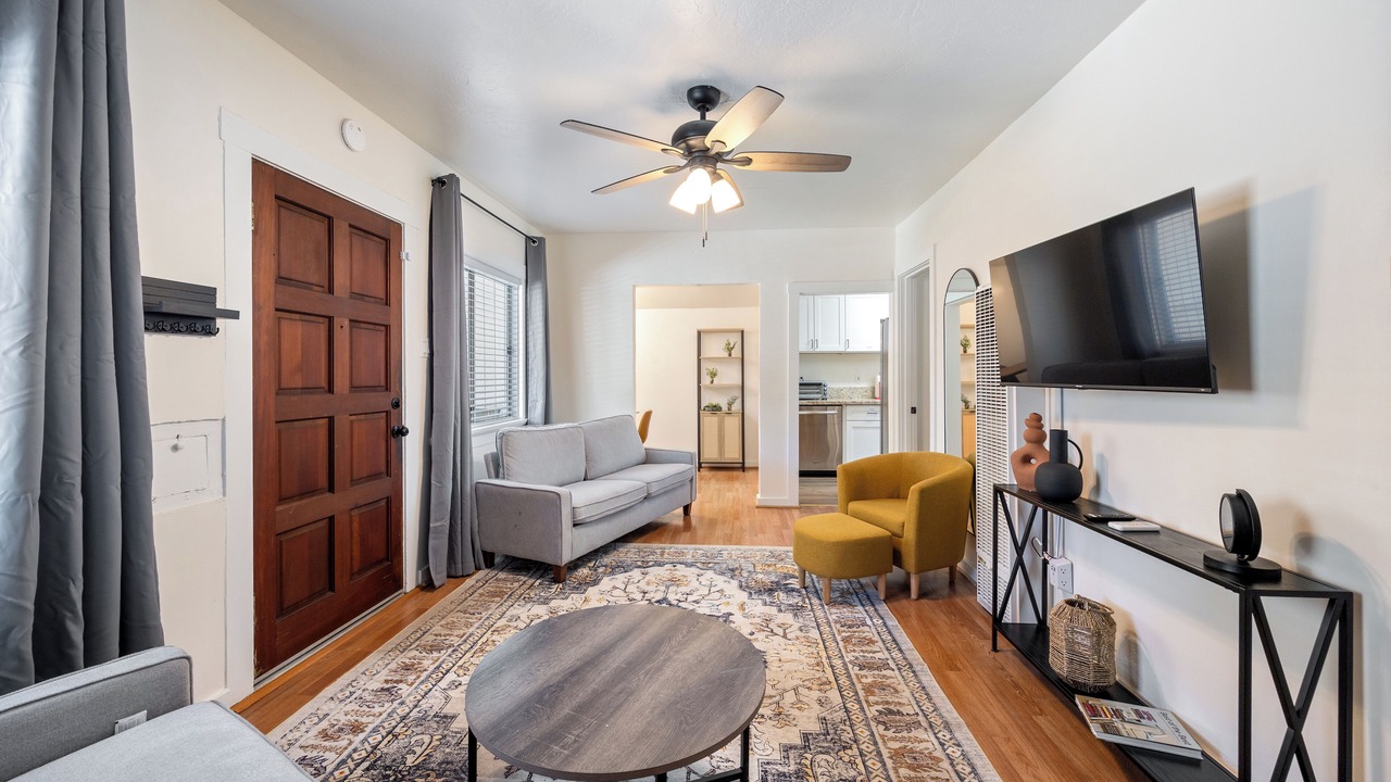 Photo of Livingroom in Southeastern Sacramento