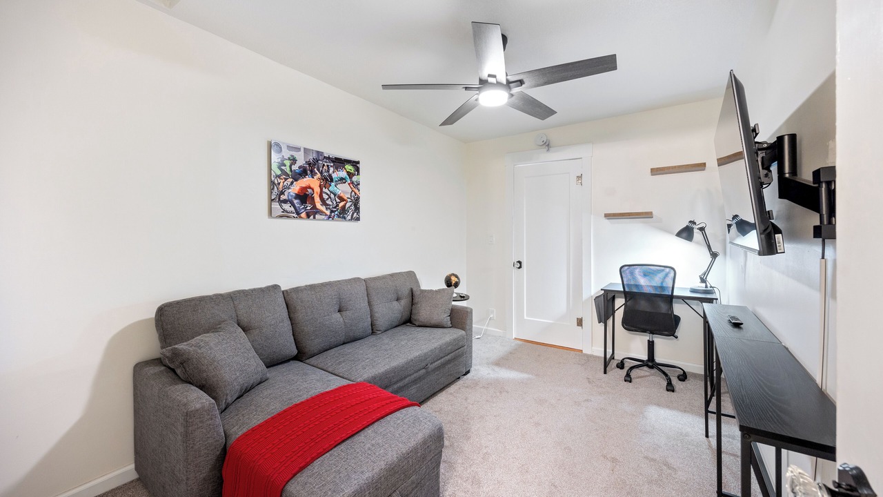Photo of Livingroom in Southeastern Sacramento