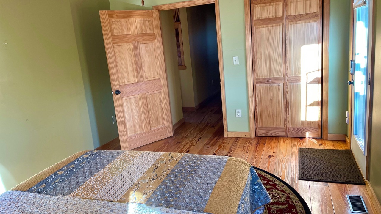 Photo of Bedroom in Boomer