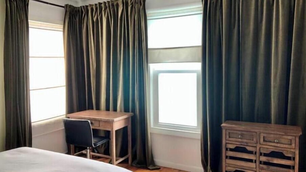 Photo of Bedroom in Roxbury
