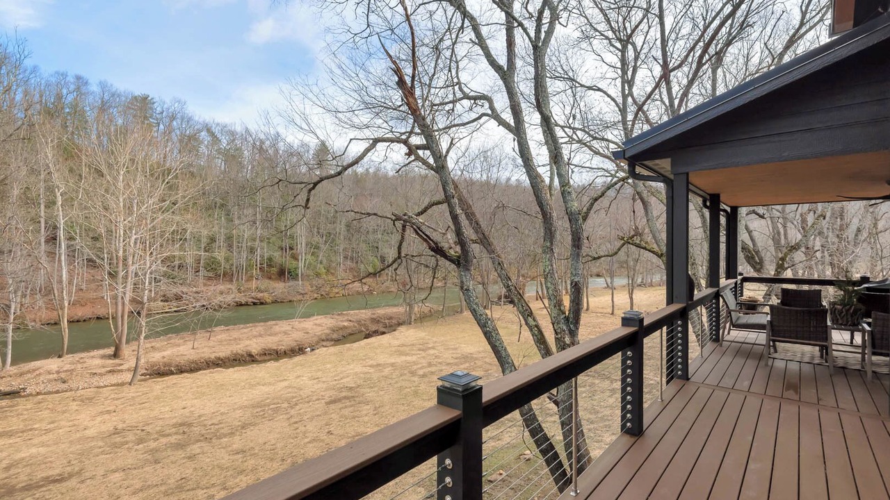 Photo of Patio Balcony in Lansing