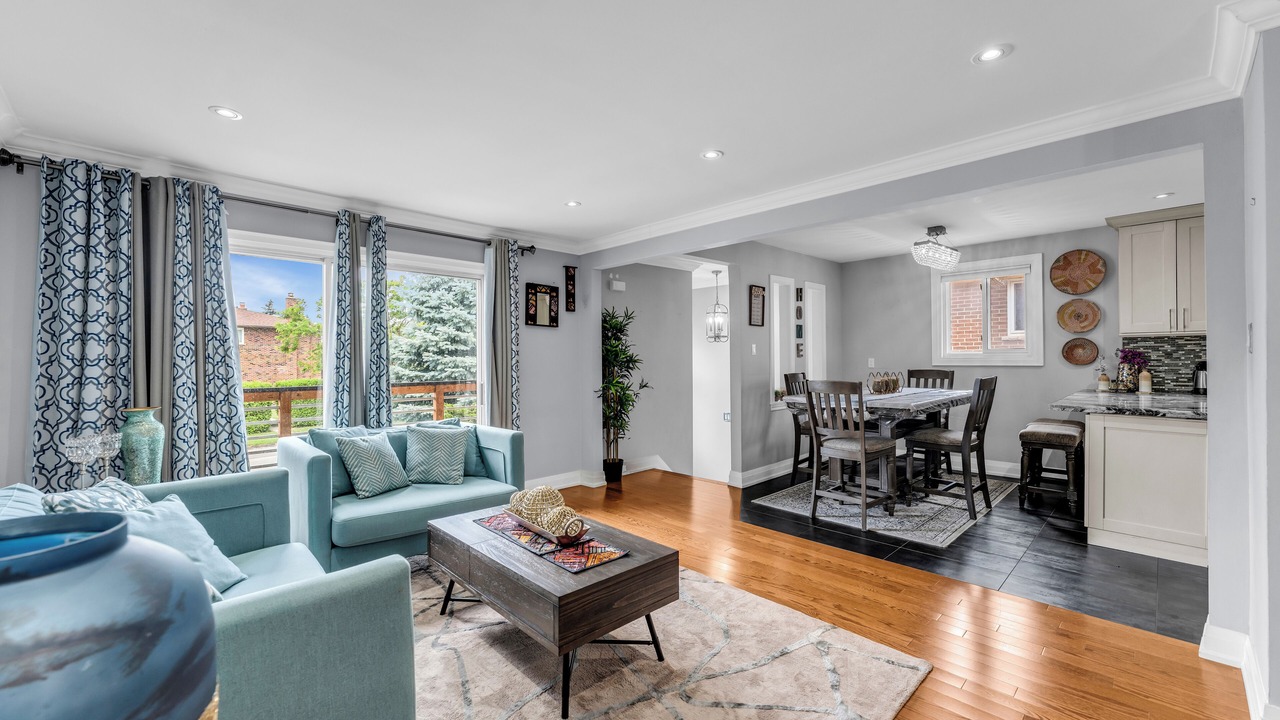 Photo of Livingroom in Rathwood