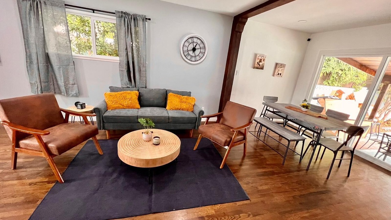 Photo of Livingroom in Lake Balboa