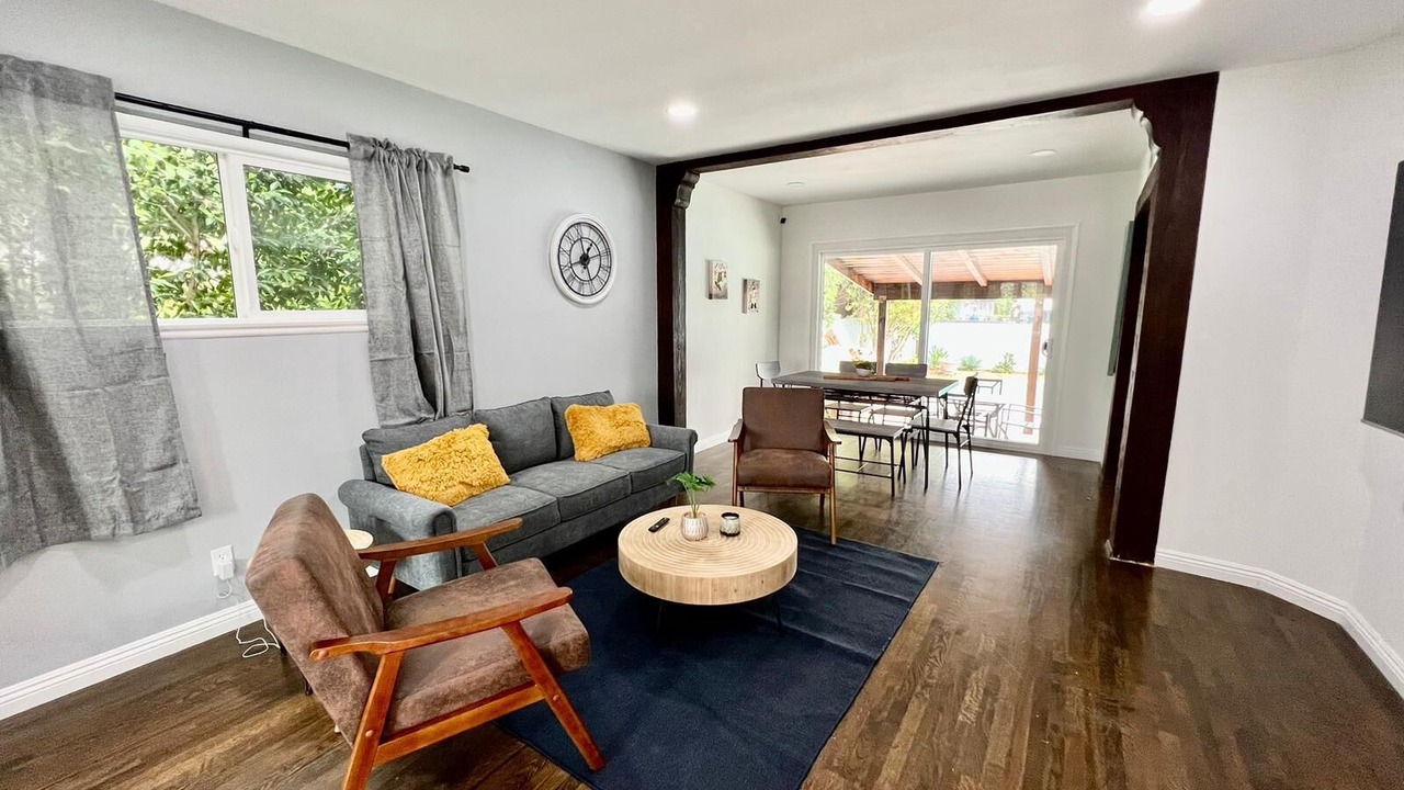 Photo of Livingroom in Lake Balboa