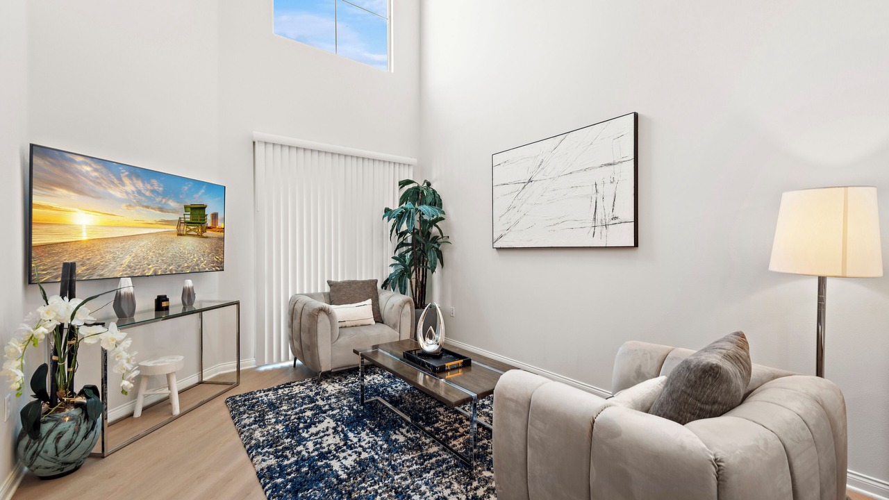 Photo of Livingroom in Tustin