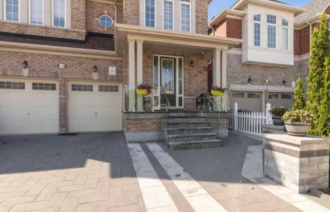 Photo of Outdoor in Brampton