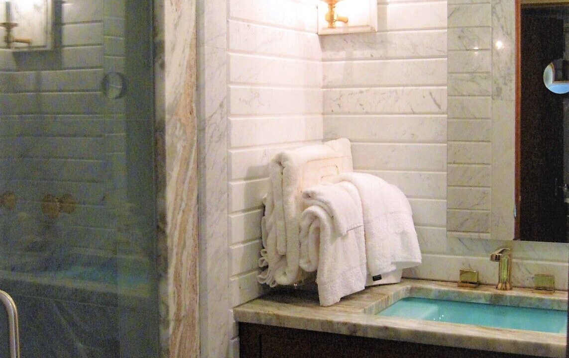 Photo of Bathroom in Newburgh