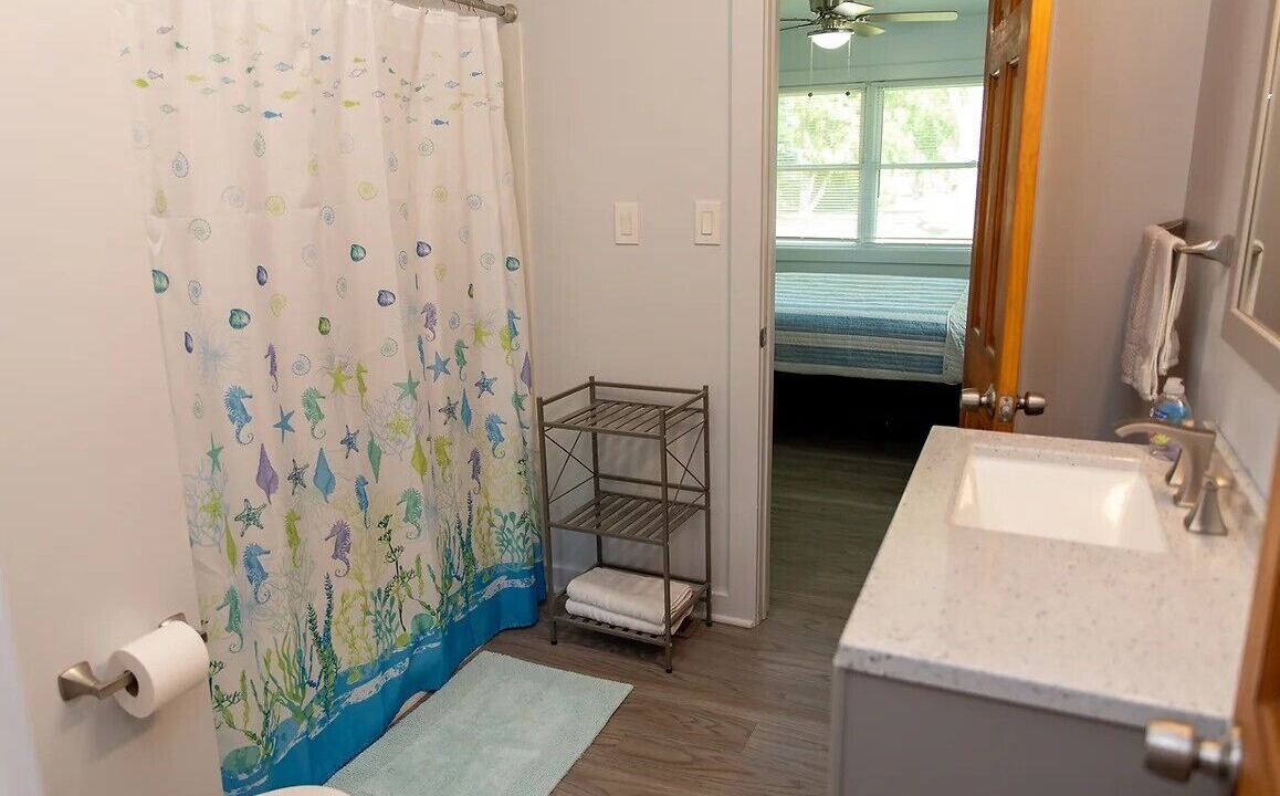 Photo of Bathroom in Madison-on-the-Lake