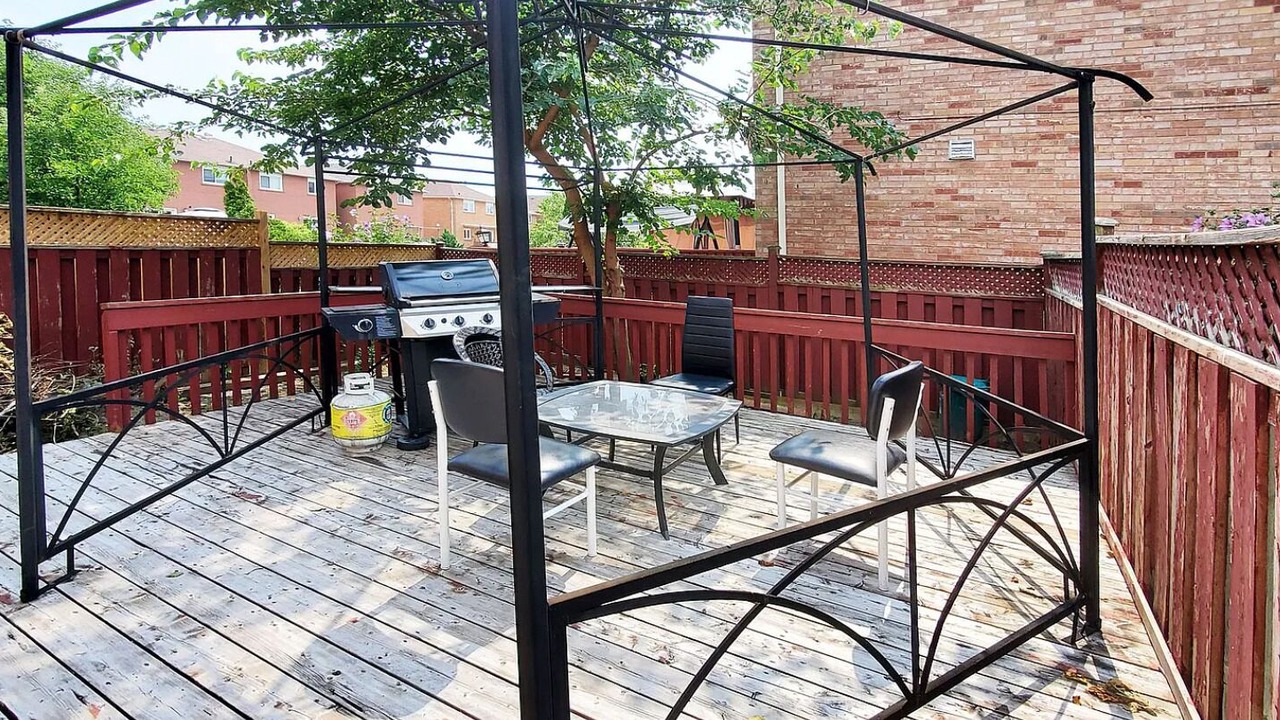 Photo of Outdoor in East Credit