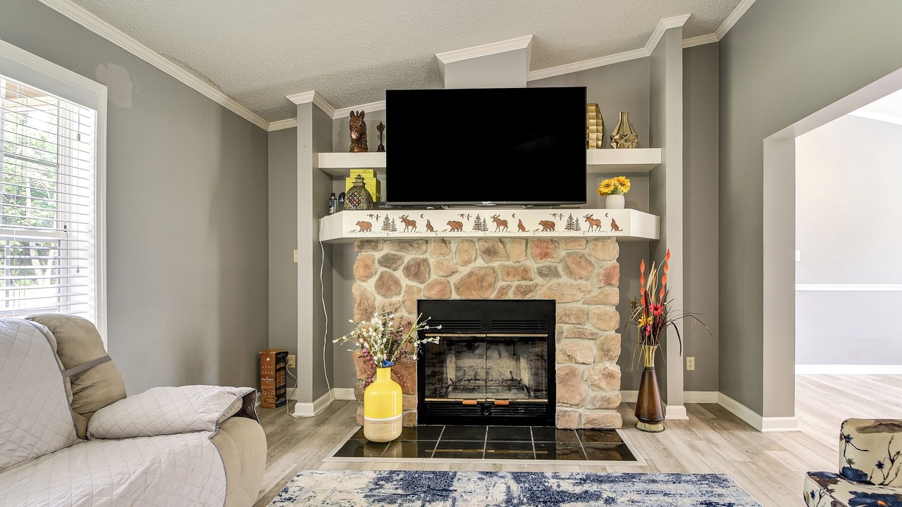 Photo of Livingroom in New Hill