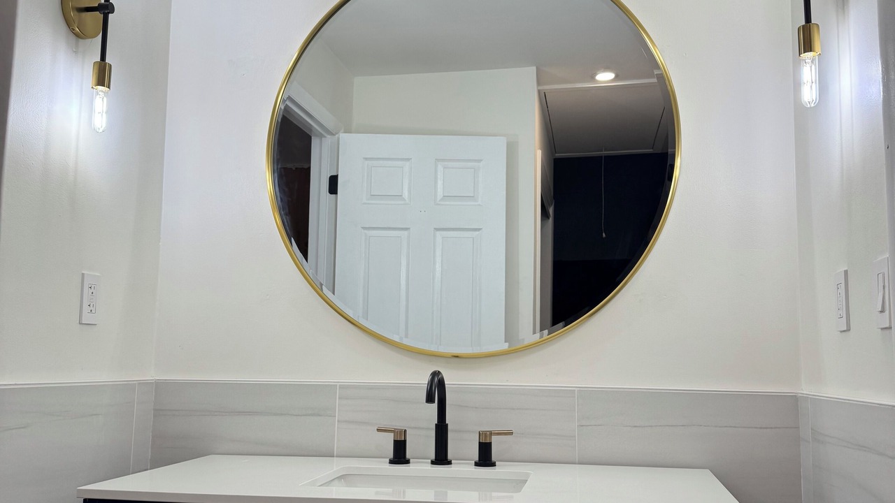 Photo of Bathroom in Garrison